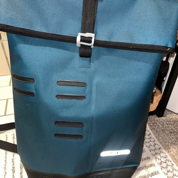 Ortlieb Commuter Daypack 21 - Picture 1 of 7